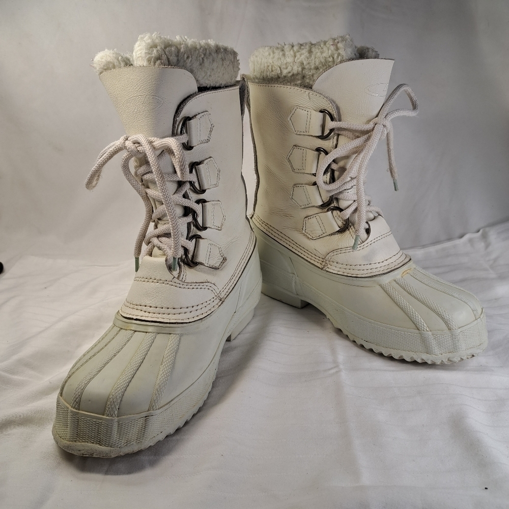 DUCK Boots White Leather Removable Liner Women's Size 6